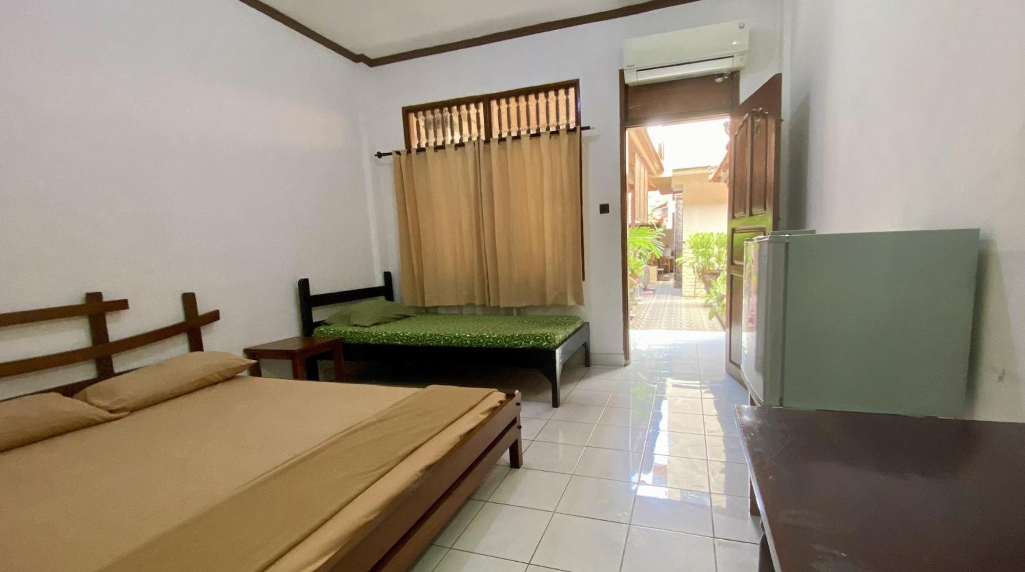 Bungalow Kempu Taman Ayu I Apartment Kuta  Exterior photo